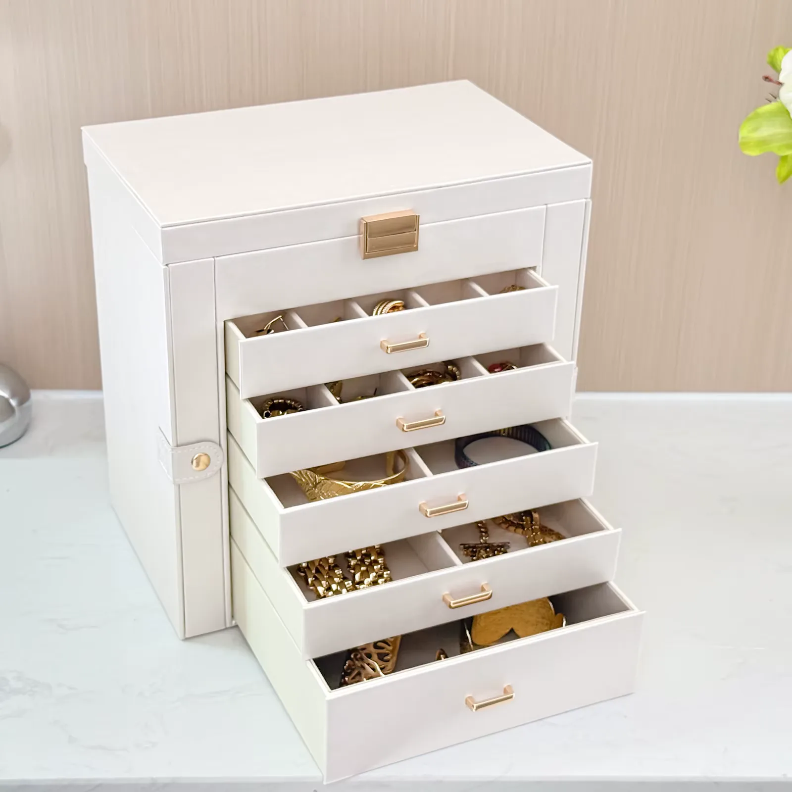 Schmuckkästchen Schrank 2